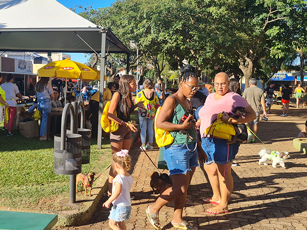 Cãominhada deste sábado abre a programação da 18ª Coopershow